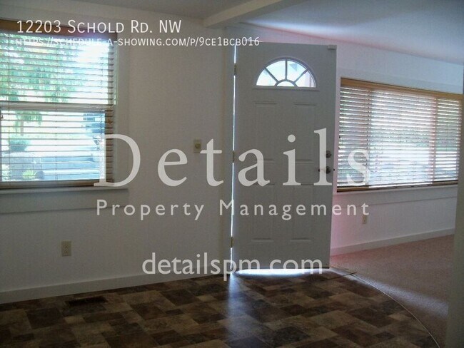 Foto del edificio - 12203 Schold Rd NW