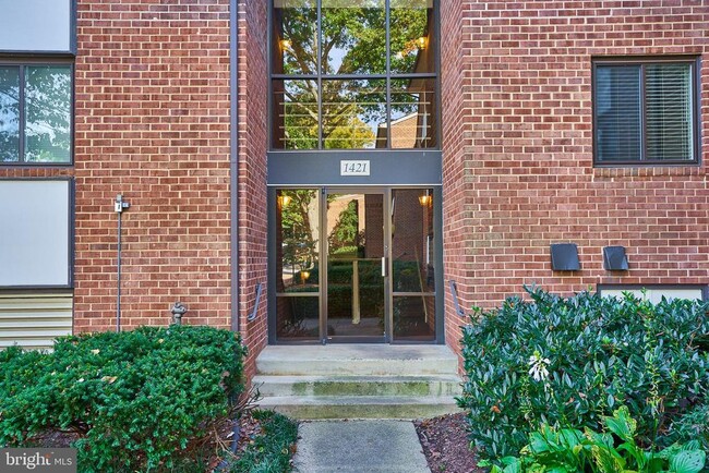 Building Photo - 1421 Northgate Square