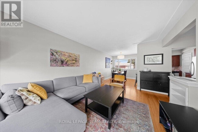 Building Photo - 753 Dickens Ave