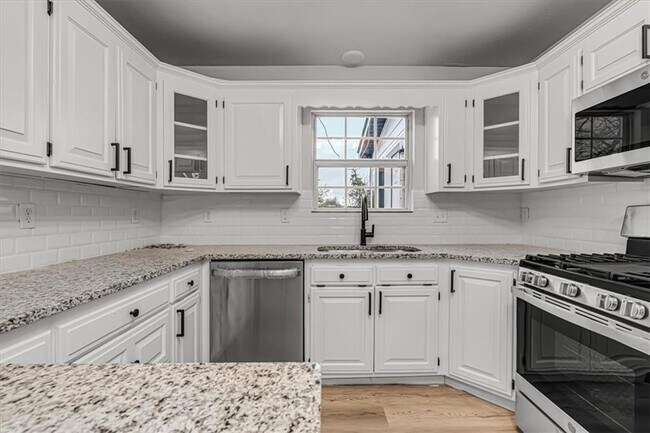 Building Photo - 1830 Wagon Wheel Rd