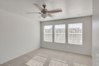 Building Photo - 11363 W Knightsbridge Ct