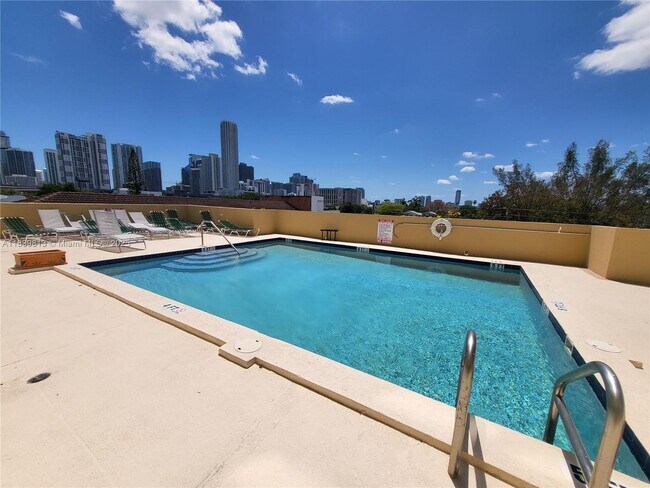 Foto del edificio - 119 SW 6th Ave