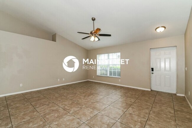 Building Photo - 3 Bedroom Pet-Friendly Home in Cape Coral, FL with Main Street Renewal