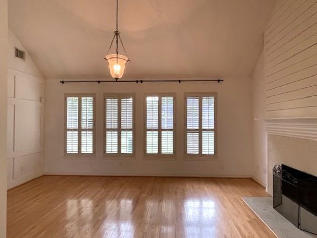 Foto del edificio - 4115 Crimson Oak Ct