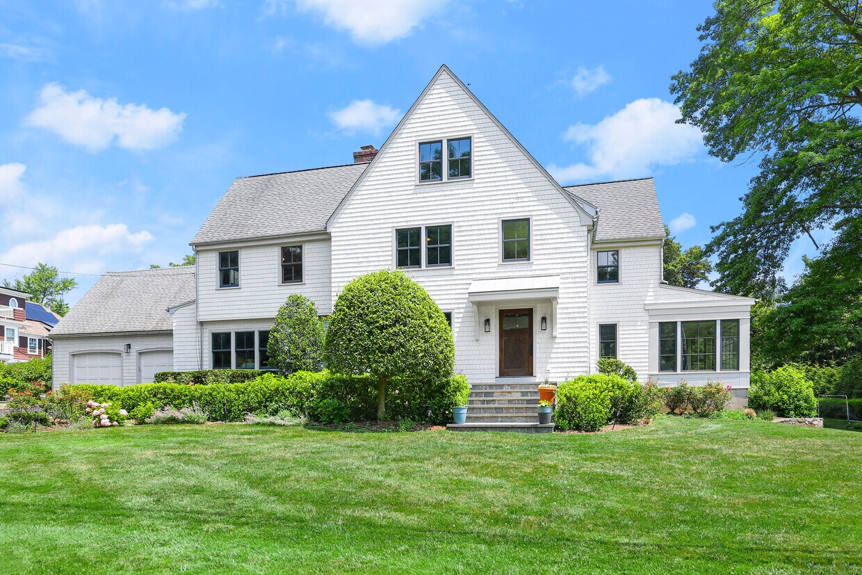 Primary Photo - 74 Willowmere Cir