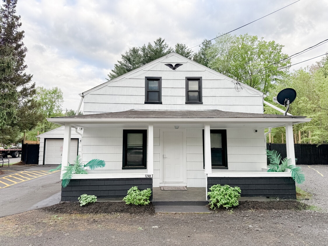 Foto principal - 1248 Meriden-Waterbury Turnpike