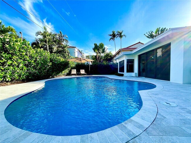 620 NE 17th Terrace photo'