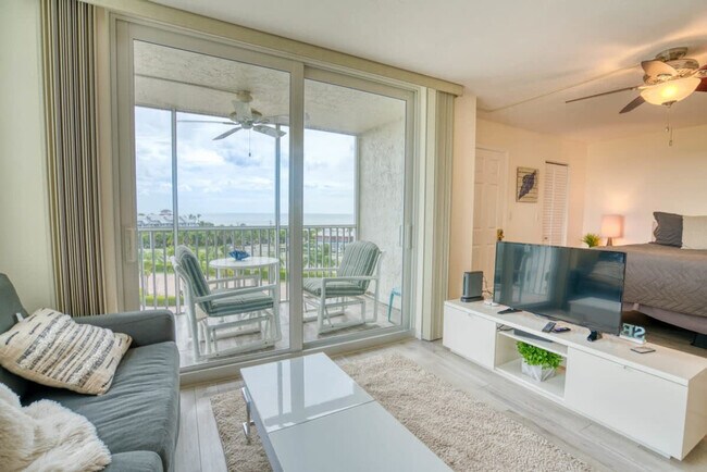 Foto del edificio - 5900 Bonita Beach Rd SW