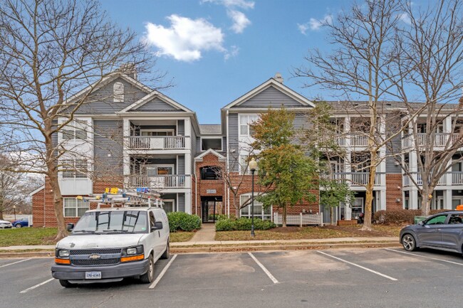 Photo - 20320 Beechwood Terrace Apartment