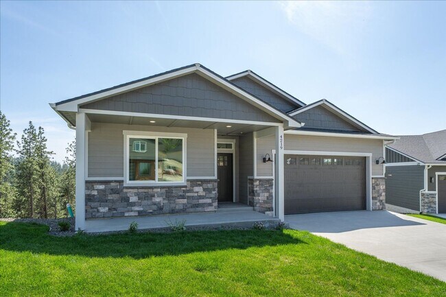 Building Photo - $3,375 - 4 Bed / 3 Bath Gorgeous Brand New Build Home with Beautiful Views