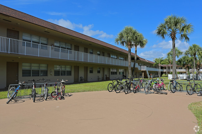 The Bicycle Club Apartments Boca Raton, FL