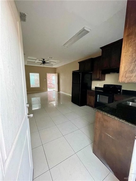 Foto del edificio - 2605 E Franklin Ave