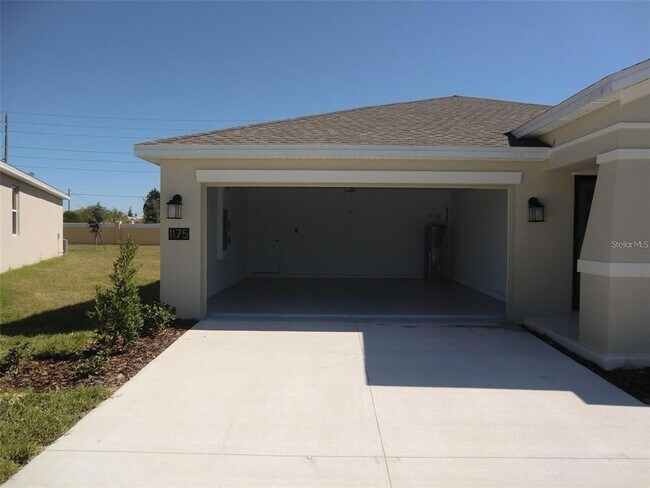 Foto del edificio - 1175 Pomelo St