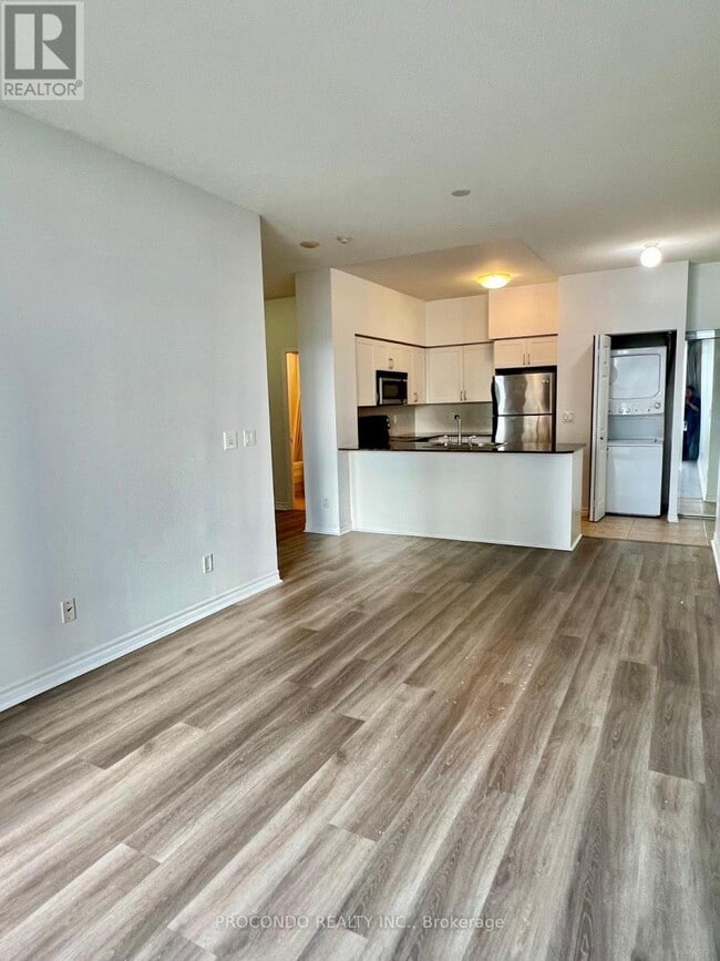 Building Photo - 388-2388 Prince of Wales Dr