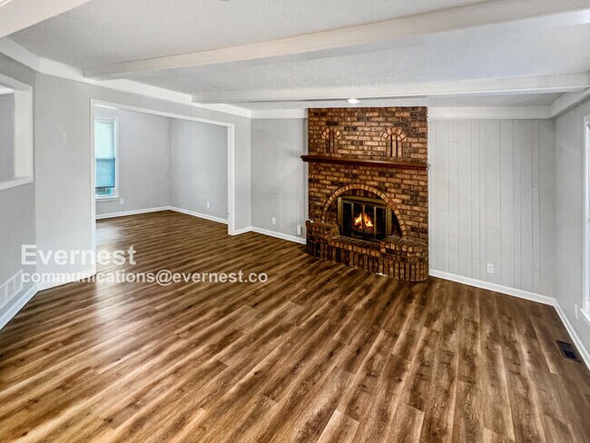 Building Photo - 16604 W 145th Terrace