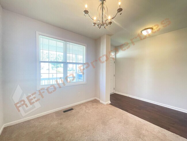 Building Photo - Wonderful 4 Bedroom 2.5 Bath, With Fresh P...