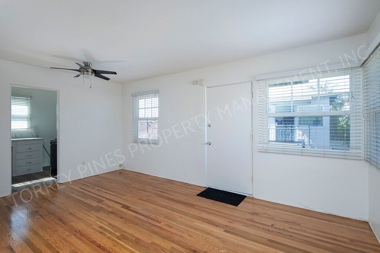 Foto principal - Bright 2 BR in Great Pacific Beach Locatio...
