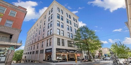 Building Photo - 84 E Walnut St