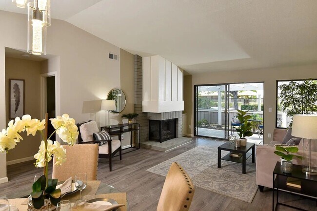 Foto del edificio - 1116 Silver Oak Ct