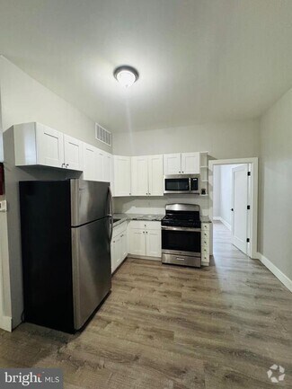 Building Photo - 4411 Frankford Ave