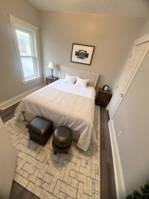 Foto del edificio - 3412 E 110th St