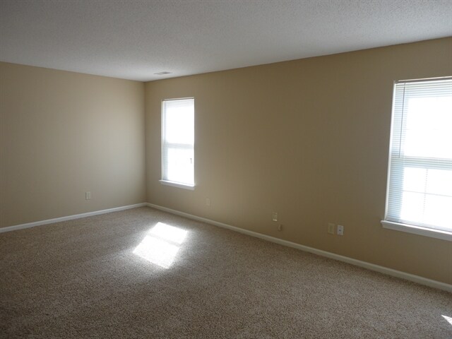 Foto del edificio - 1691 Prairieview Lane