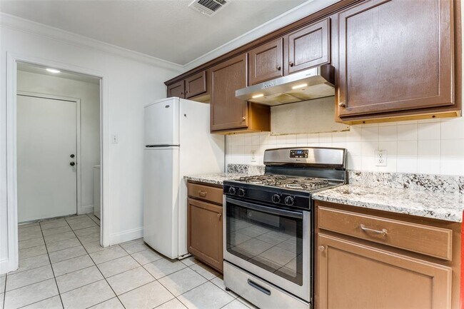 Foto del edificio - 15515 Sutton Leigh's Ln