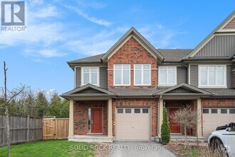 Building Photo - 356 Wood Acres Grove