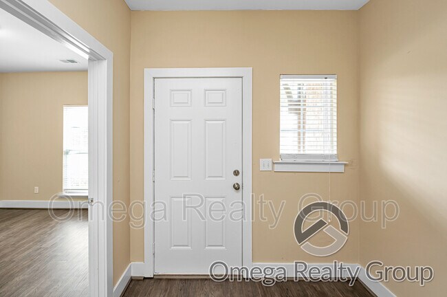 Foto del edificio - 252 Chesser Park Dr