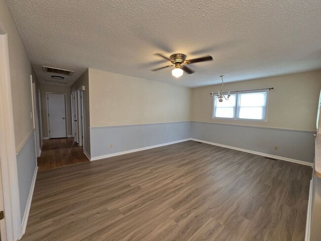 Building Photo - 2604 Geneva Ct