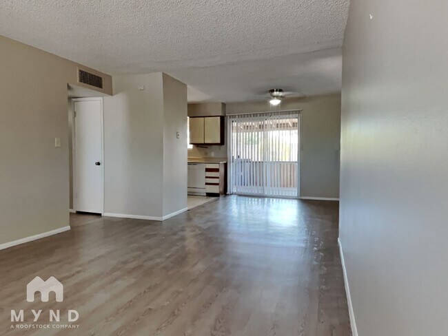 Foto del edificio - 7817 E Diamond St