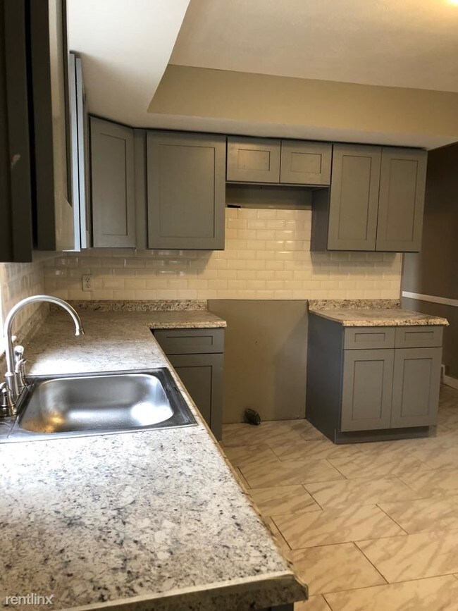 Foto del edificio - 3 br, 1 bath House - 21 Essex St