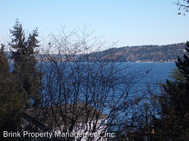 Foto del edificio - 4 br, 3.5 bath House - 5336 NE 86th St.