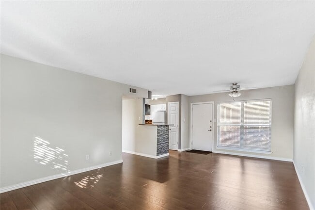 Photo - 419 Marshall St Apartment