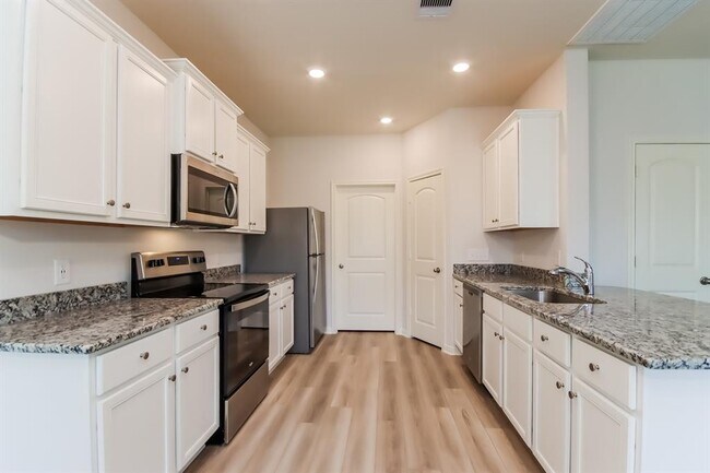 Foto del edificio - 10429 Sweetwater Creek Dr