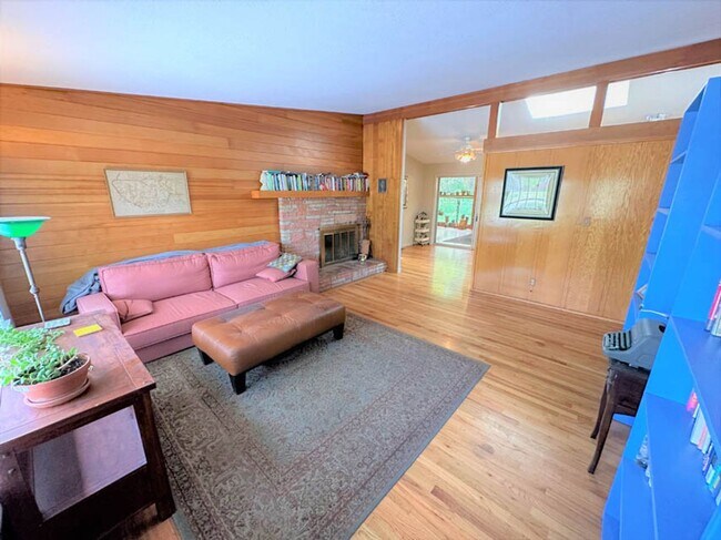 Foto del edificio - Amazing 3 bed 2 bath