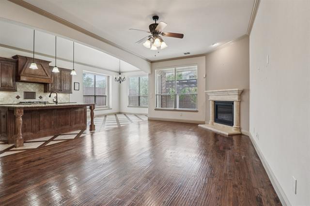 Building Photo - 8217 Almont Dr