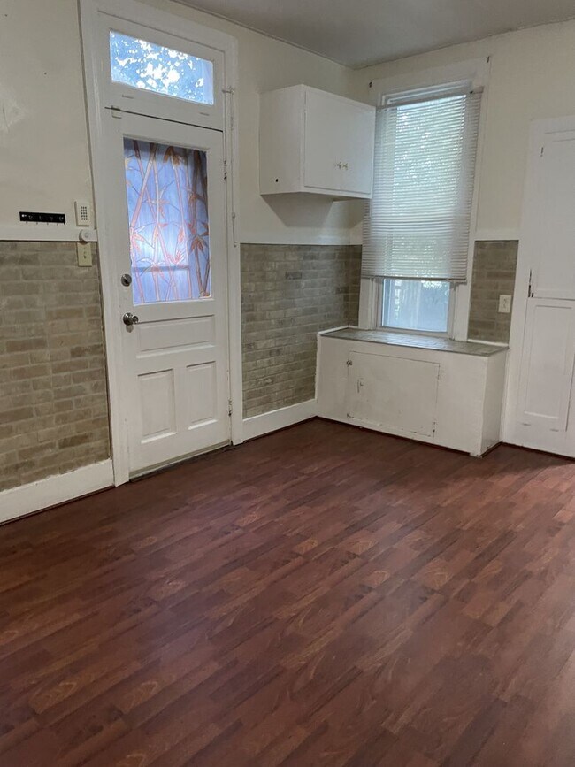 Building Photo - 3 Bedroom Home in Lemoyne