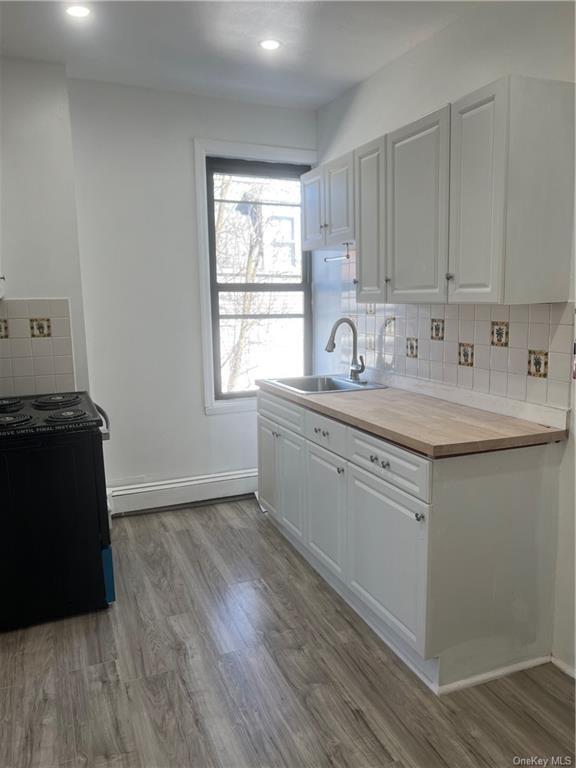 Building Photo - 600 Fifth Ave