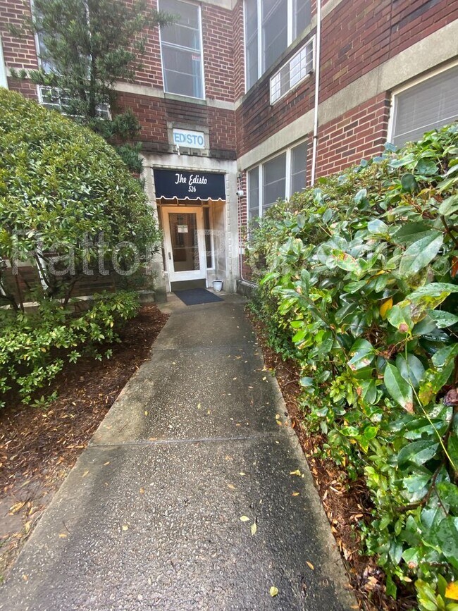 Foto del edificio - Five Points/ Wales Garden Condo