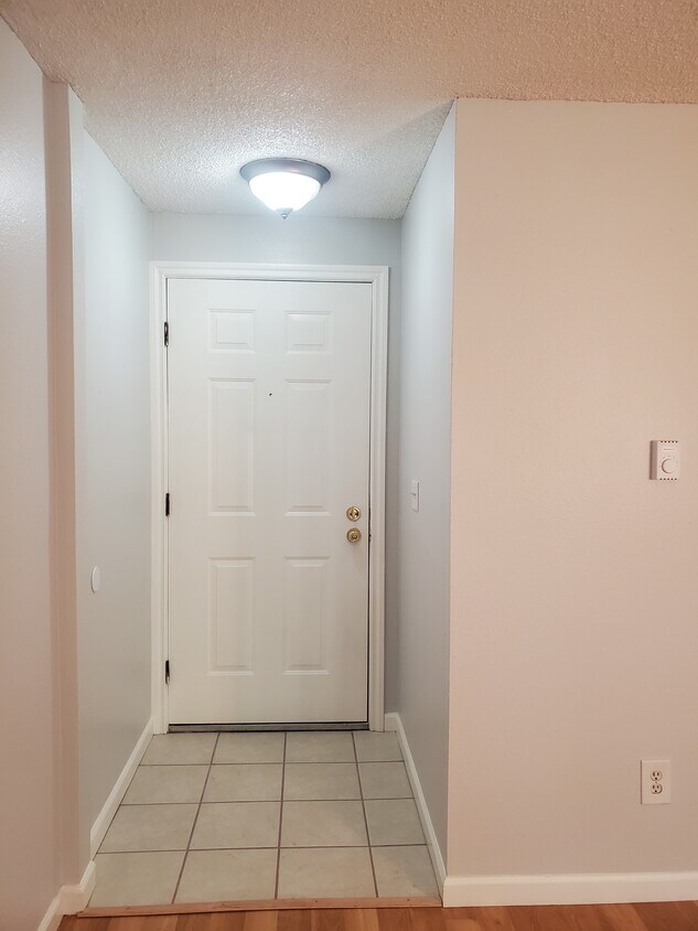 2020 Grant Ave S Unit C103, Renton, WA 98055 Condo for Rent in Renton