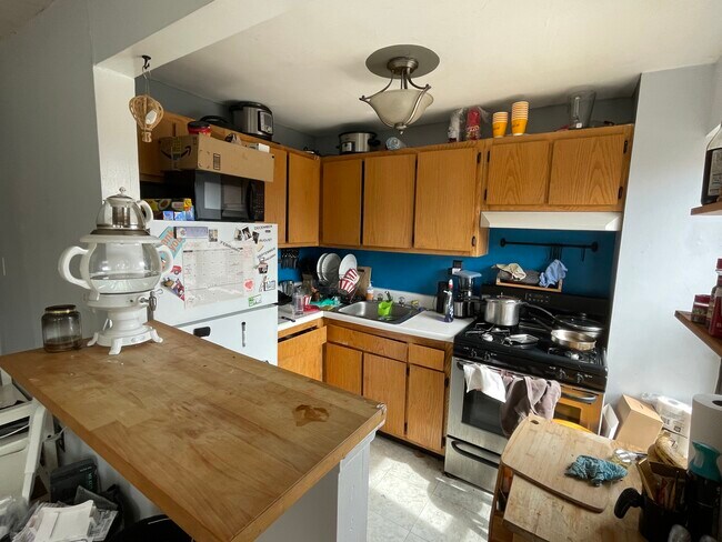 Foto del edificio - 664 Warren St