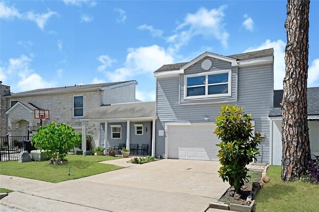 Building Photo - 10718 Boardwalk St