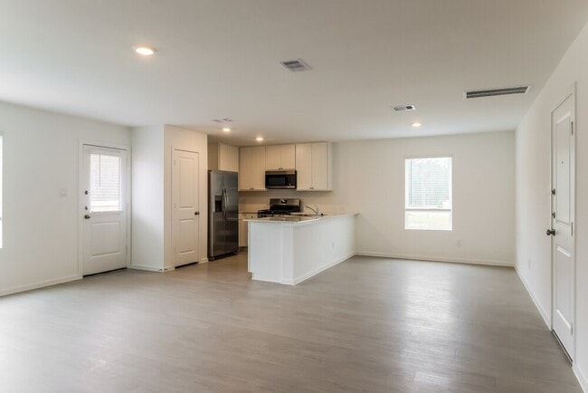 Foto del edificio - 2084 Cedar Way Dr