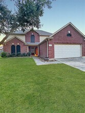 Building Photo - 18707 Woodbreeze Dr