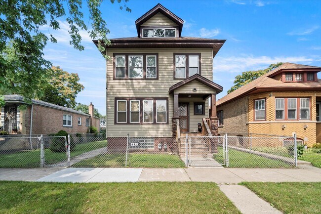 Building Photo - 7238 S Wood St