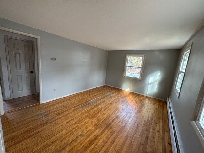 Interior Photo - 10 Hardy Ave