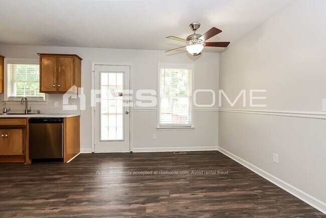 Building Photo - 4425 Winton Dr