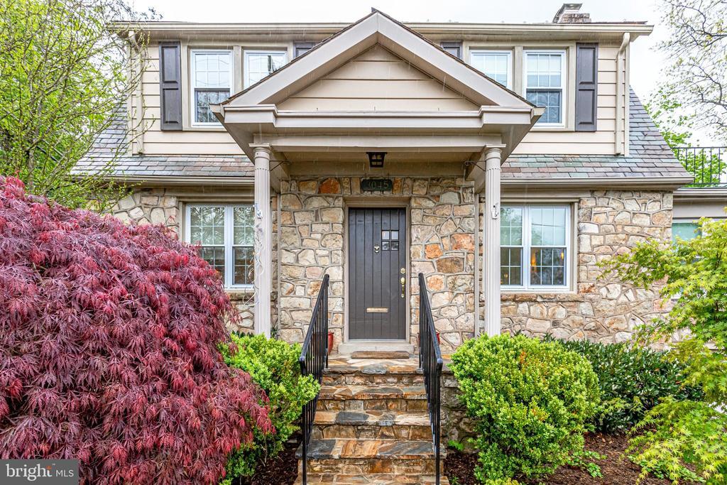 Foto principal - 3045 Olin Dr