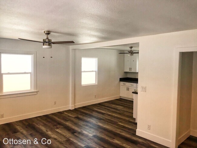 Building Photo - 2 br, 1 bath House - 14181 Arrow Blvd